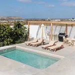 Petradia * Agia Anna (Naxos)