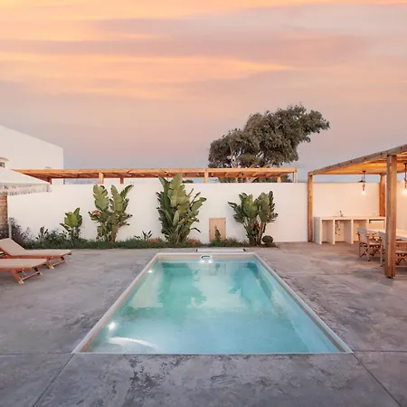 Petradia Айя-Анна